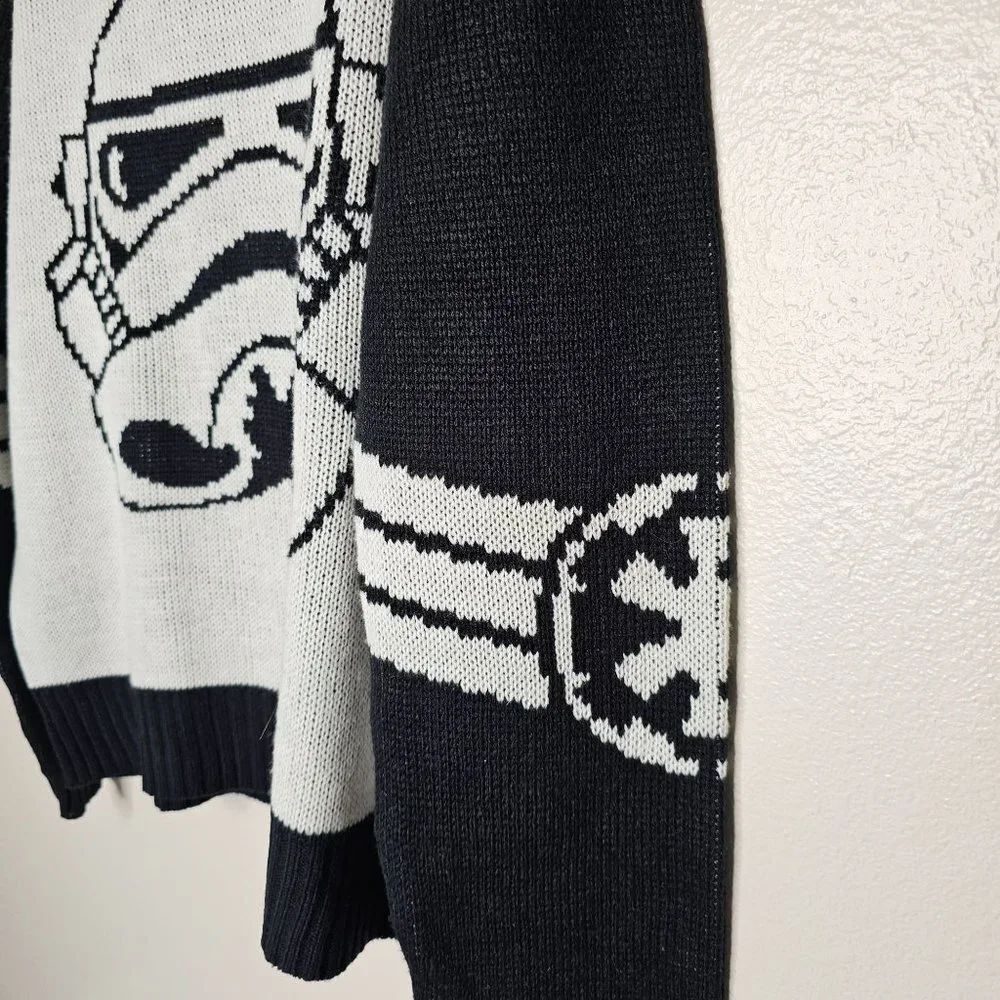 ⭐️Star Wars Welovefine Size Large Darth Vader Crew Neck Pull Over Knit Sweater - Picture 2 of 4